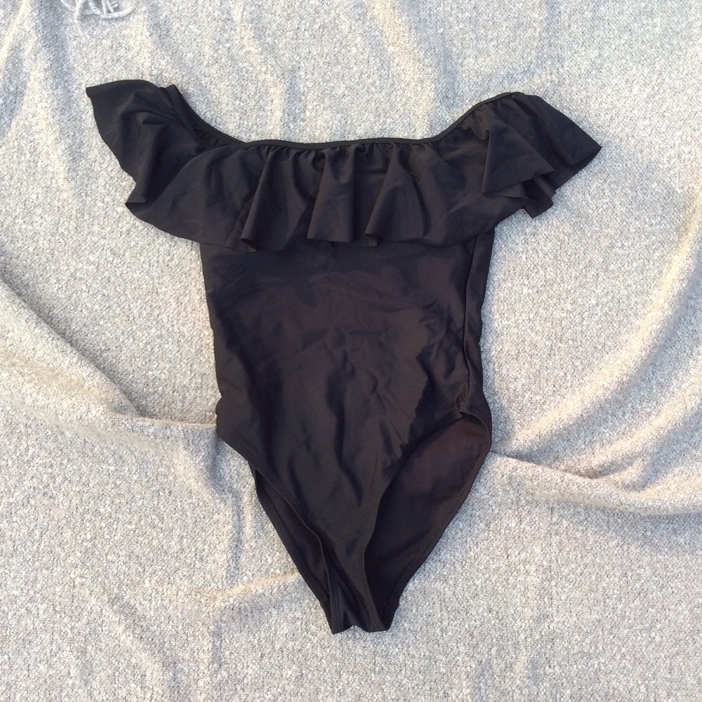 ONE PIECE SWIMSUIT